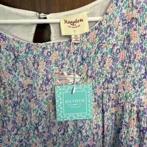 Brand new Crinkle Pleated Floral Ruffle Sleeve Dress